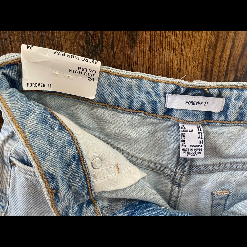 Forever 21 denim/jean shorts, retro high rise, size 24 - Picture 6 of 7